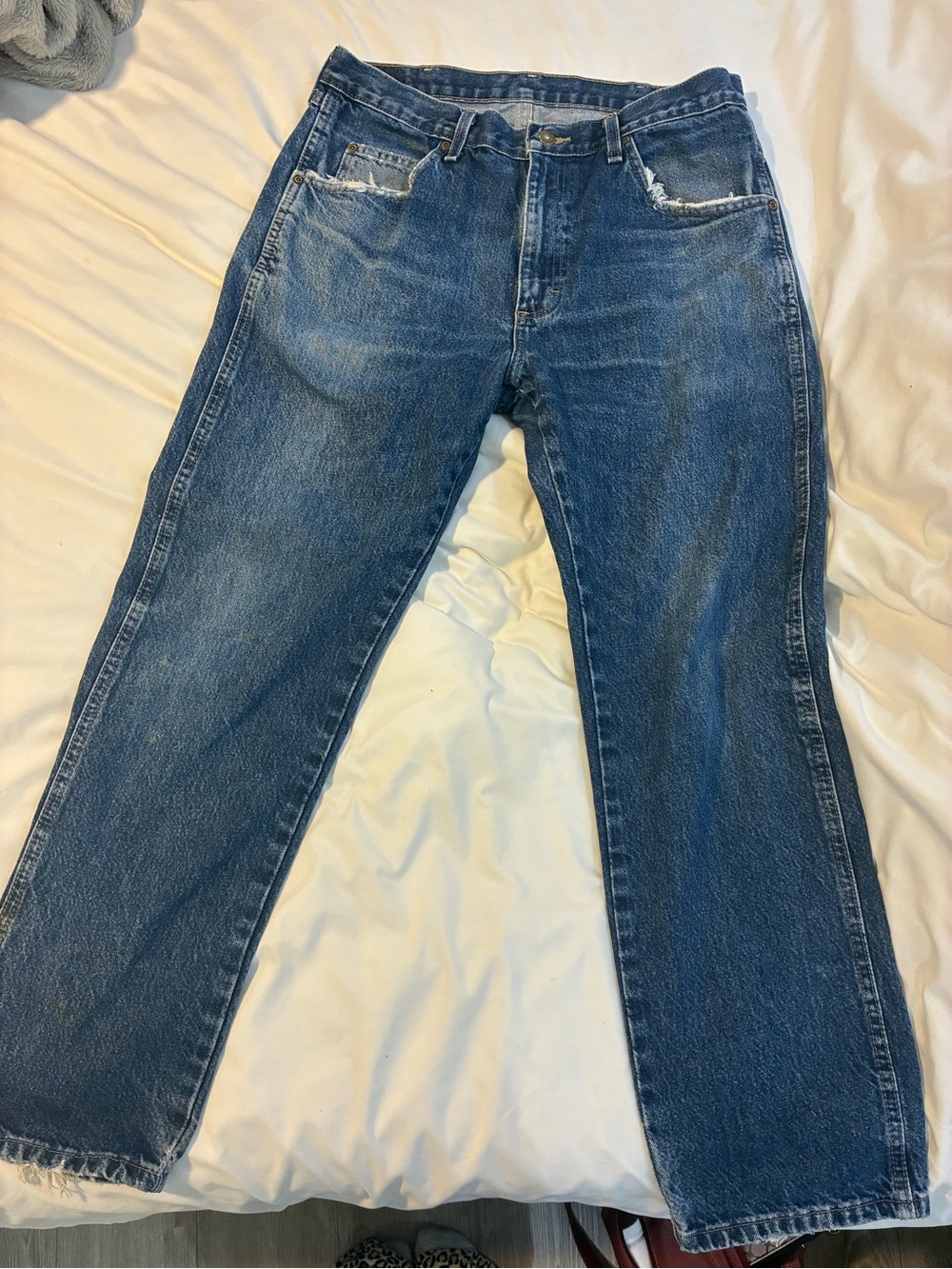 Classic Men's Blue Denim Wrangler Jeans size 34x30